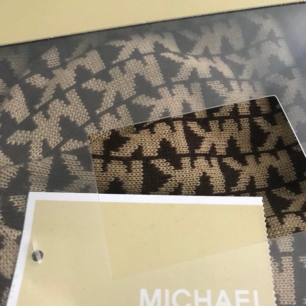 Michael Kors gift set - Picture 3 of 4